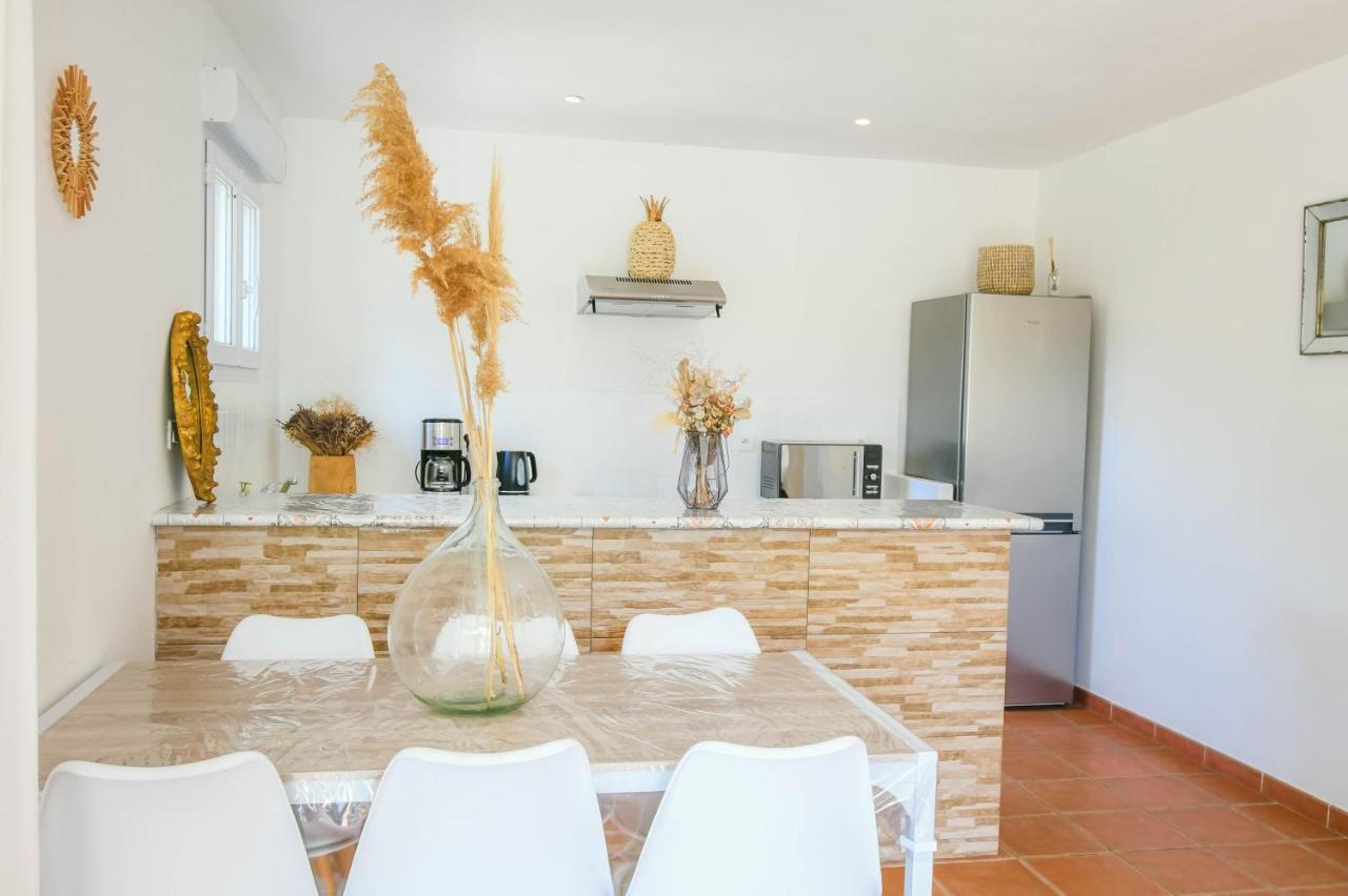 Apartment De Luxe 4 Etoiles A Pietralba, 4 Piscine Chauffee Balagne *