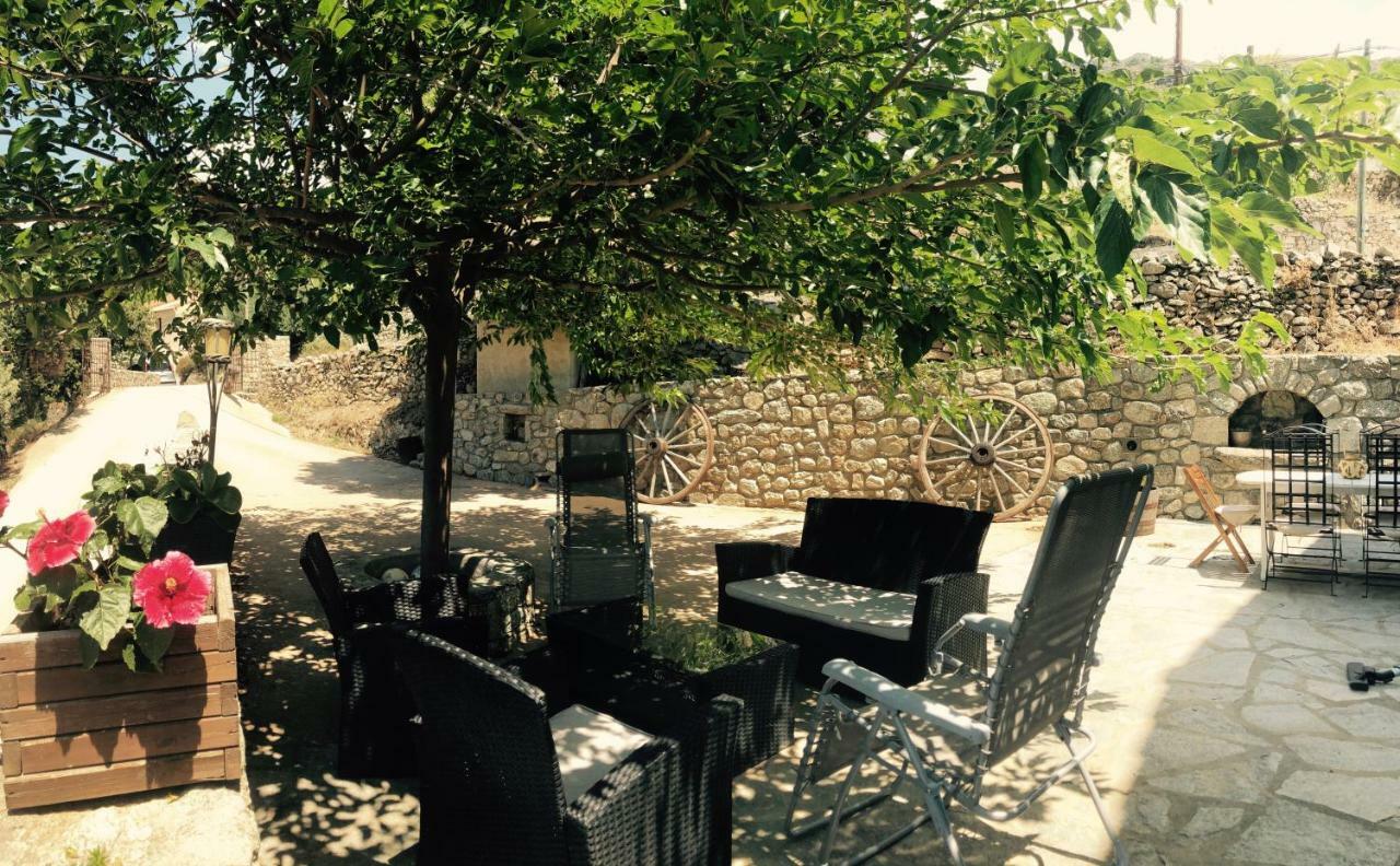 Apartment De Luxe 4 Etoiles A Pietralba, 4 Piscine Chauffee Balagne *